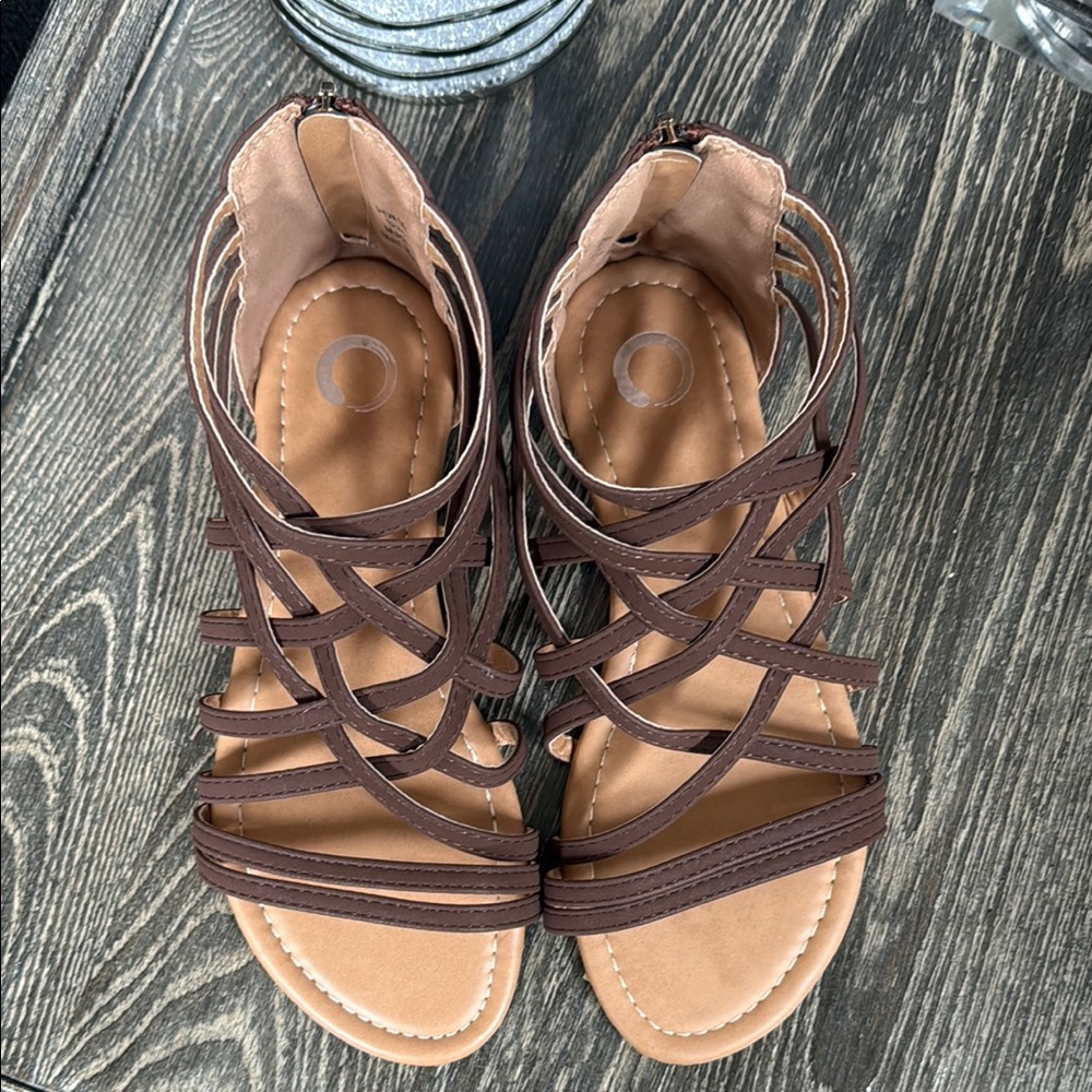 Journee Collection Hanni Gladiator Sandal Wide Size - Picture 4 of 16